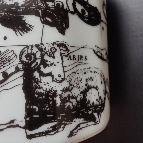 Danesco zodiac theme ♈♉♊♋♑ coffee mug | be&w illustration 🖤🤍 - Picture 7 of 14